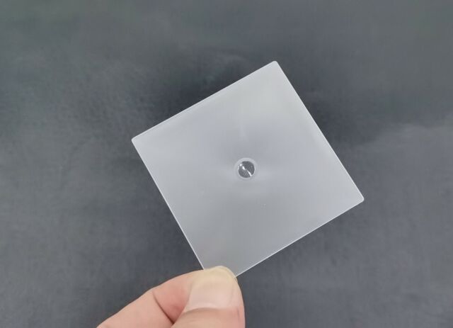 NEW Replacement Split Image Fresnel Focusing Screen For Yashica 635 Yashica-D FX11199 NEW Replacement Split Image Fresnel Focusing Screen For Yashica 635 Yashica-D FX11199