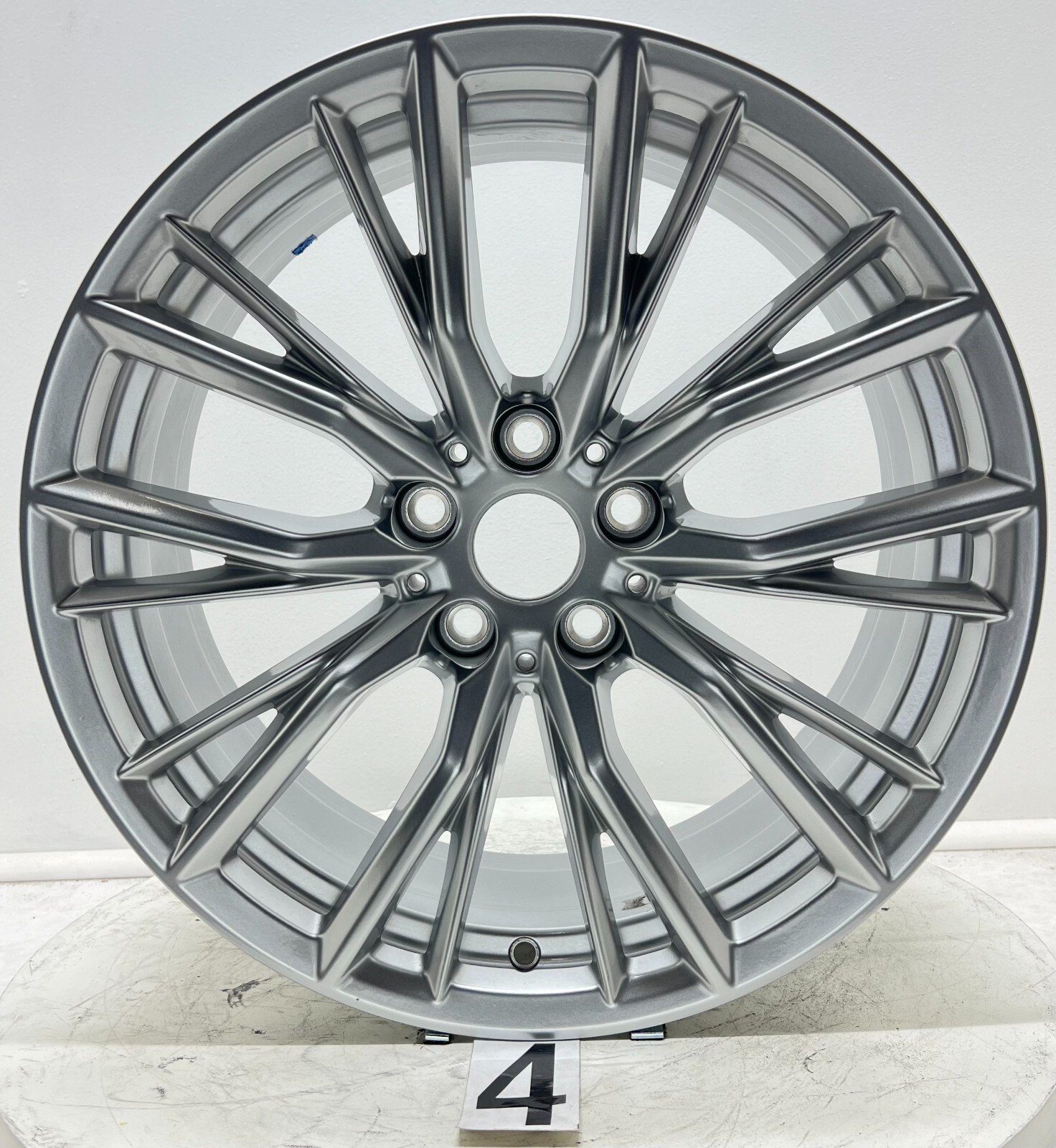 18x7.5 ET25mm 5x112 Silver Wheel BMW 330i 330e G20 G21 36116885306 