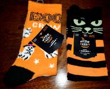 2 NEW NWT HALLOWEEN SOCKS women 4-10 shoe size STRIPES BLACK CAT GHOSTS BOO SOFT