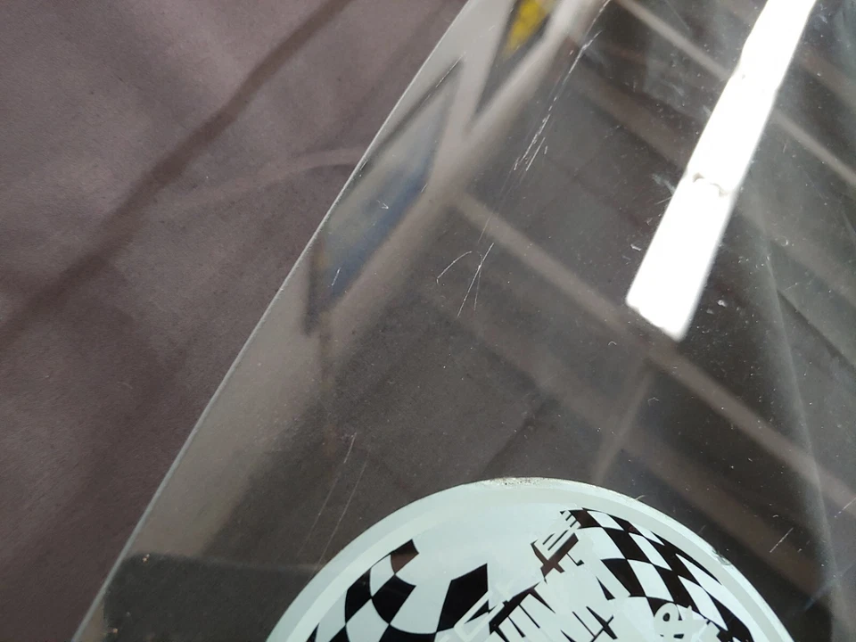 BONITO ORIGINAL PORSCHE 911 930 TRASERO DERECHO FIJO SEKURIT-1F TINTE CUARTO VENTANA 8 Foto 4 de 4