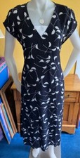 Ann Taylor Leaf Print S/S Dress-Wear to Work-EUC-Sz. 6-Navy & Ivory