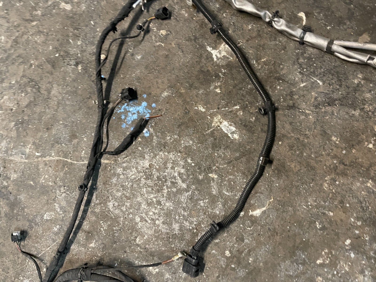 2021 AUDI R8 COUPE REAR RIGHT PASSENGER RH ENGINE BAY HARNESS ~CUT!!!~