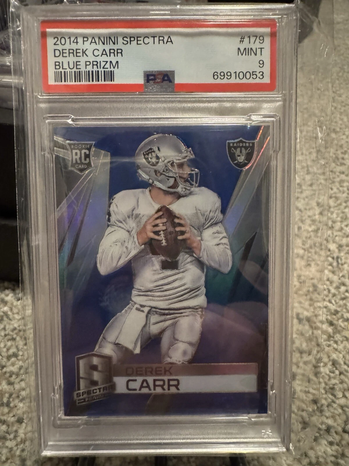 Derek Carr Panini Spectra #179 Blue Prizm