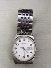 Vintage Seiko V743 9020 White Dial Men Quartz Watch Japan Round 37mm