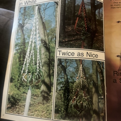 Macrame For Beginners 1977 Projects Necklaces Plant Wall Hangers Kehrer & Davis - Picture 4 of 5
