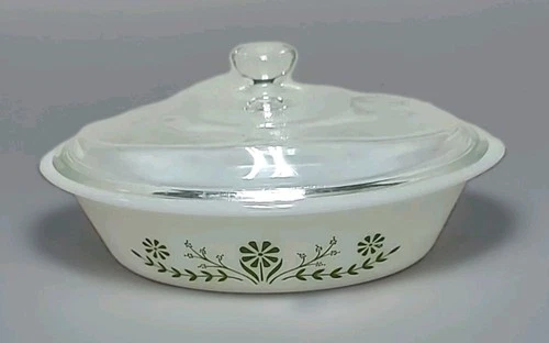 VTG Glasbake 1 QT Casserole Dish Green Daisy Milk Glass 10" Oval w Lid J235 EUC