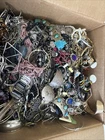 +20 LB LOT Of Used Costume Jewelry Vintage to Modern Wearable +300 Pzas