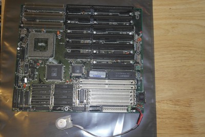 Sockel 3 AT Mainboard VLB Vesa Local Bus ISA SIMM SiS 471/407 128kb Cache