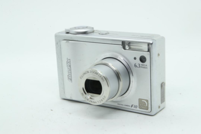 Fujifilm FinePix F Series F10 6.3MP Digital Camera - Silver for