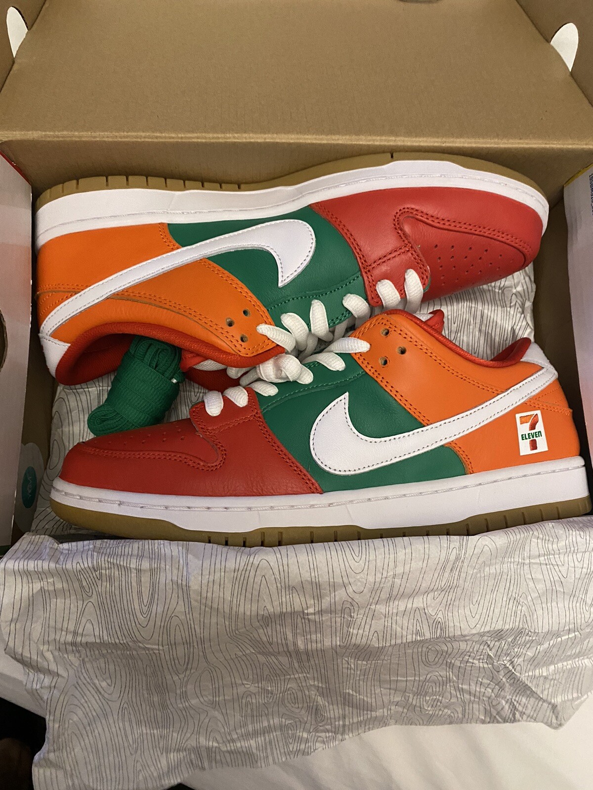 dunk 7 eleven