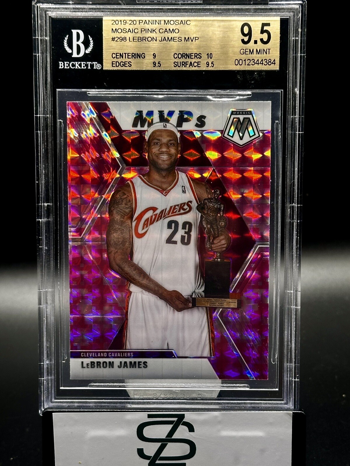 2019 Panini Mosaic LeBron James Pink Camo Mosaic #298 BGS 9.5