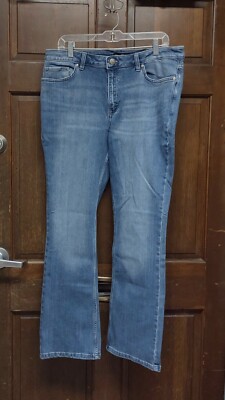 Lee Regular Fit Bootcut Midrise Denim Blue Jeans Women's Size 16 Medium NWOT