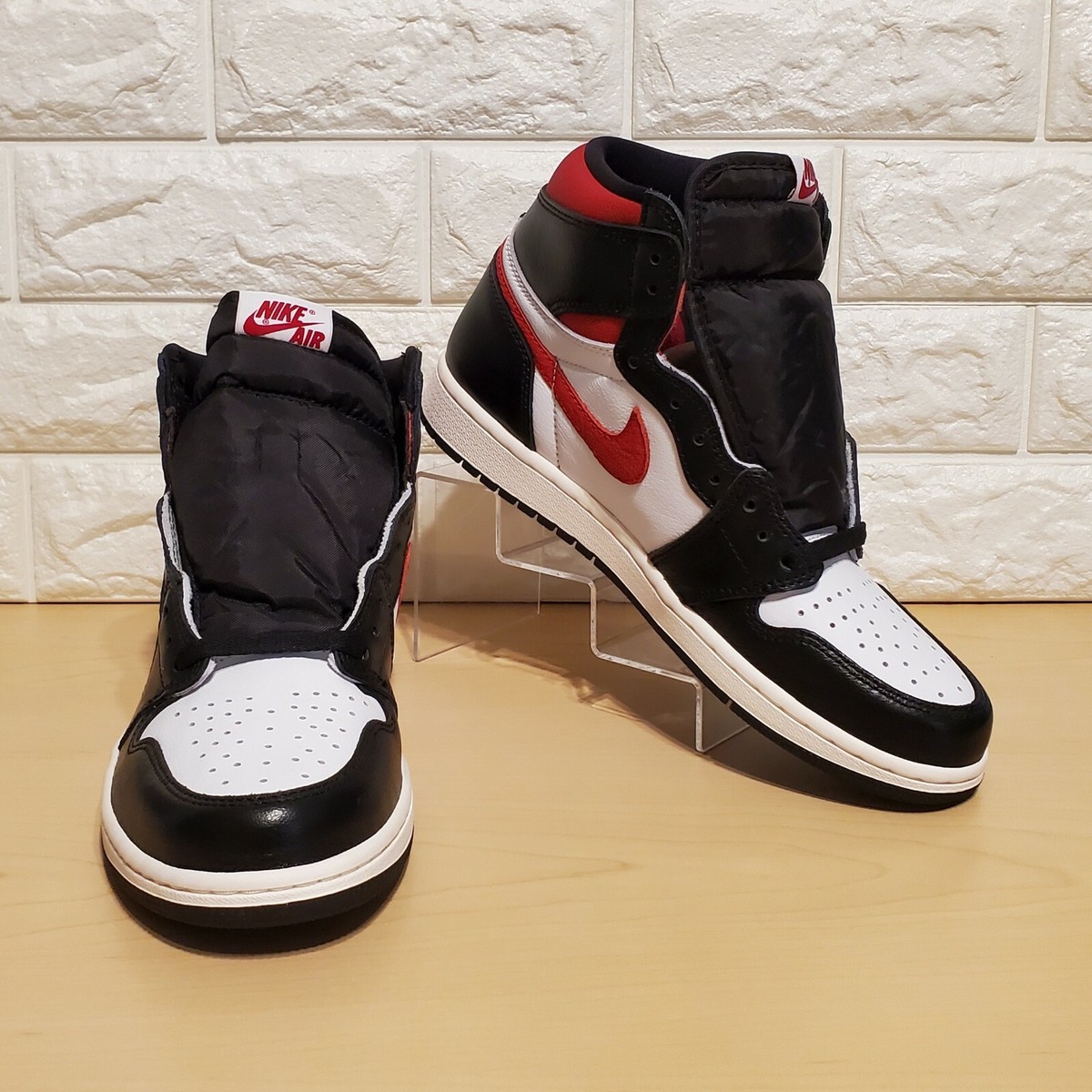 Nike Air Jordan 1 Retro High OG Mens Size 8 Black Gym Red White