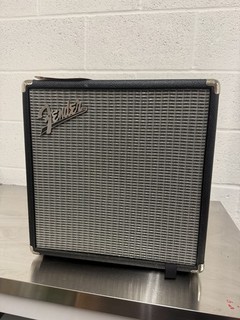 Fender Rumble 25 Combo Bass Amplifier