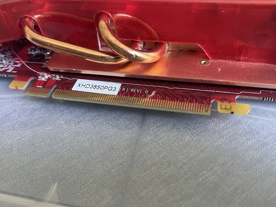 VisionTek ATI Radeon HD 3850, 512MB GDDR3, PCI Express 2.0 x16 Graphics Card - Image 2 of 4