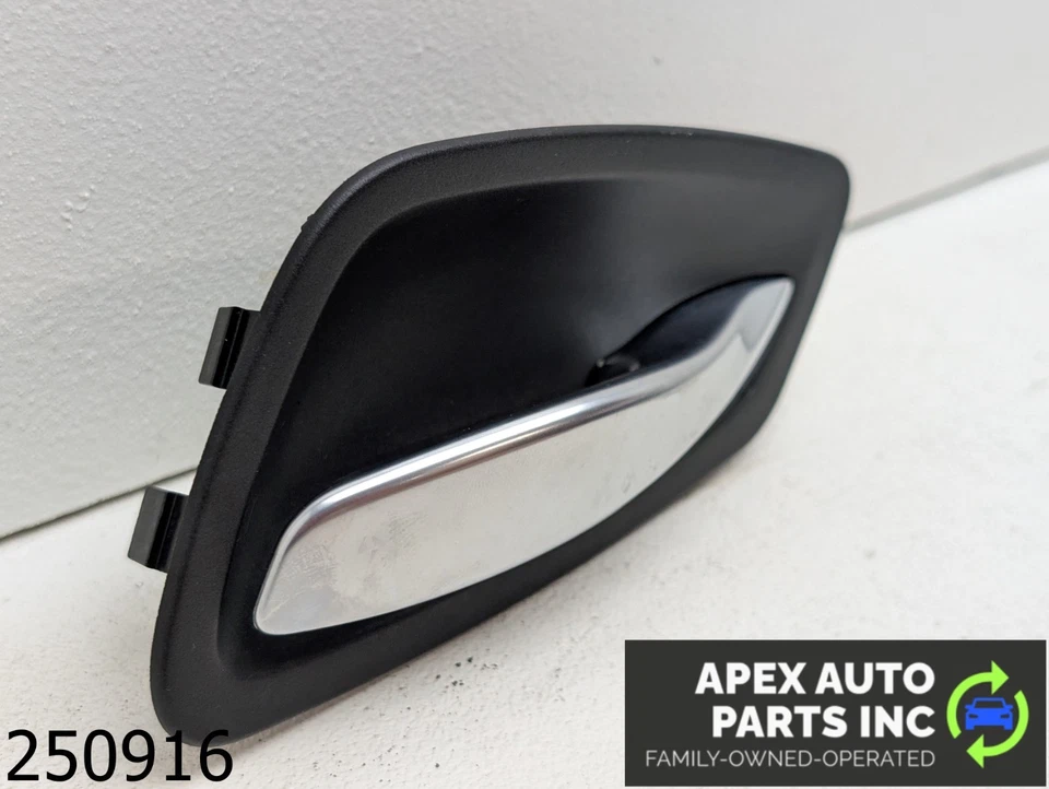 OEM 2006 BMW 325xi E91 3.0L Door Handle Foto 3 de 4
