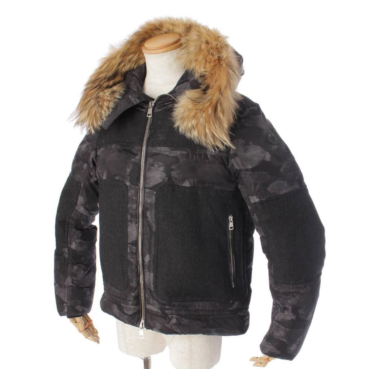 Auth Moncler Men s Dedion Camouflage Down Jacket 41360 25 53713
