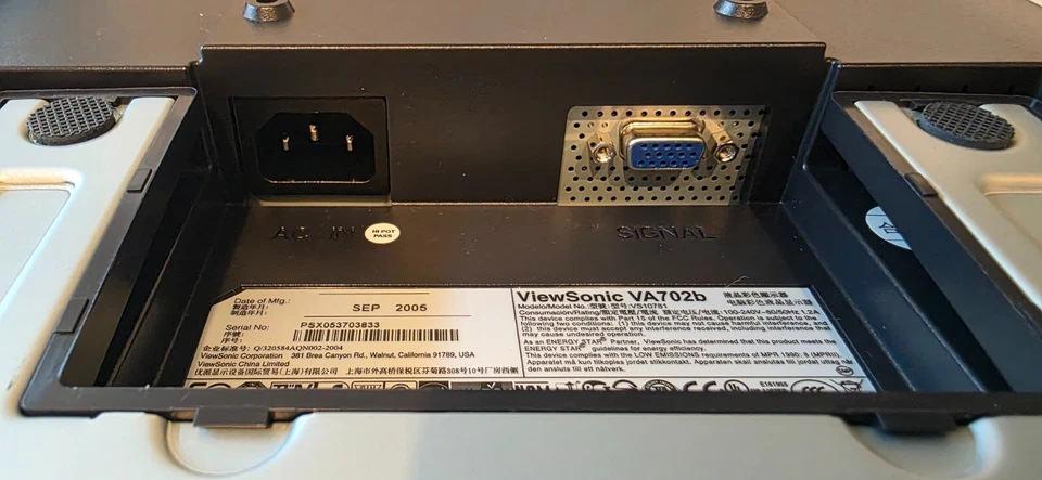 New - ViewSonic VA702B LCD Monitor - Image 4 of 4