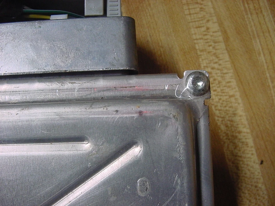 Chevrolet Pontiac Bonneville 09357440 1999 2000 módulo de control del motor unidad ECM Foto 2 de 4