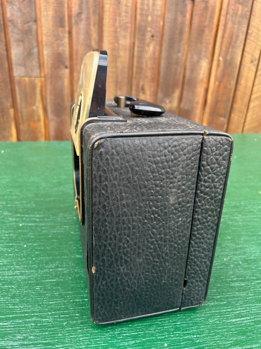 Vintage ZENITH Radio Model G503 with Manual Flip Up Black Suitcase