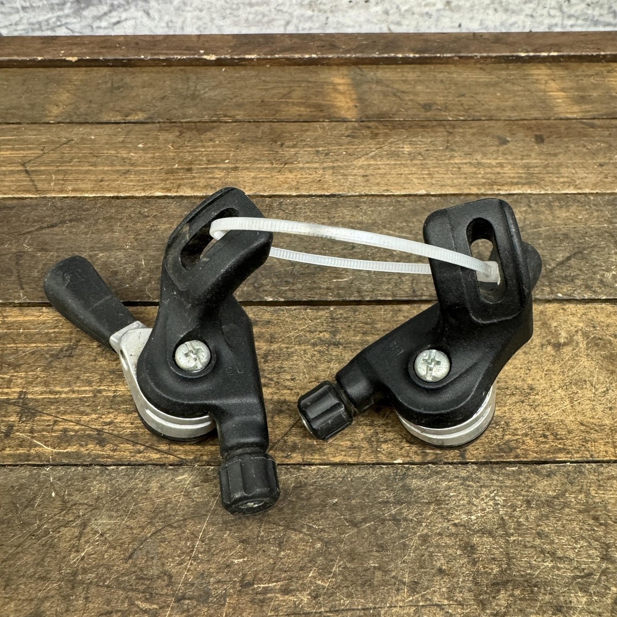 Vintage Shimano Mountain LX SL-M453 7 Speed Trigger Shifter Set