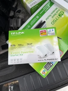 TP-Link TL-PA4010P trousse AV600 Adaptateur de ligne électrique passante SET OF 2