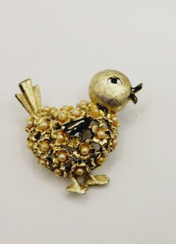 Vintage Chick Baby Chicken Faux Pearl Brooch Farm 