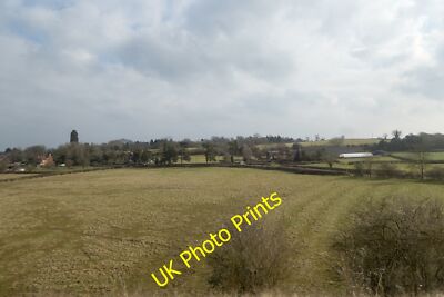 Foto 6x4 Felder bei Turner's Green Turner's Green\/SP1969 Ansicht ENE von c2015