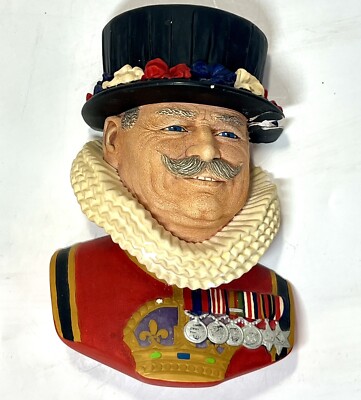 Vintage Bosson England Beefeater Chalk Head Yoeman Of The Guard Character 1966