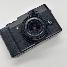 FUJIFILM X10 12MP Digital Camera with 12 Megapixel Optical Zoom black