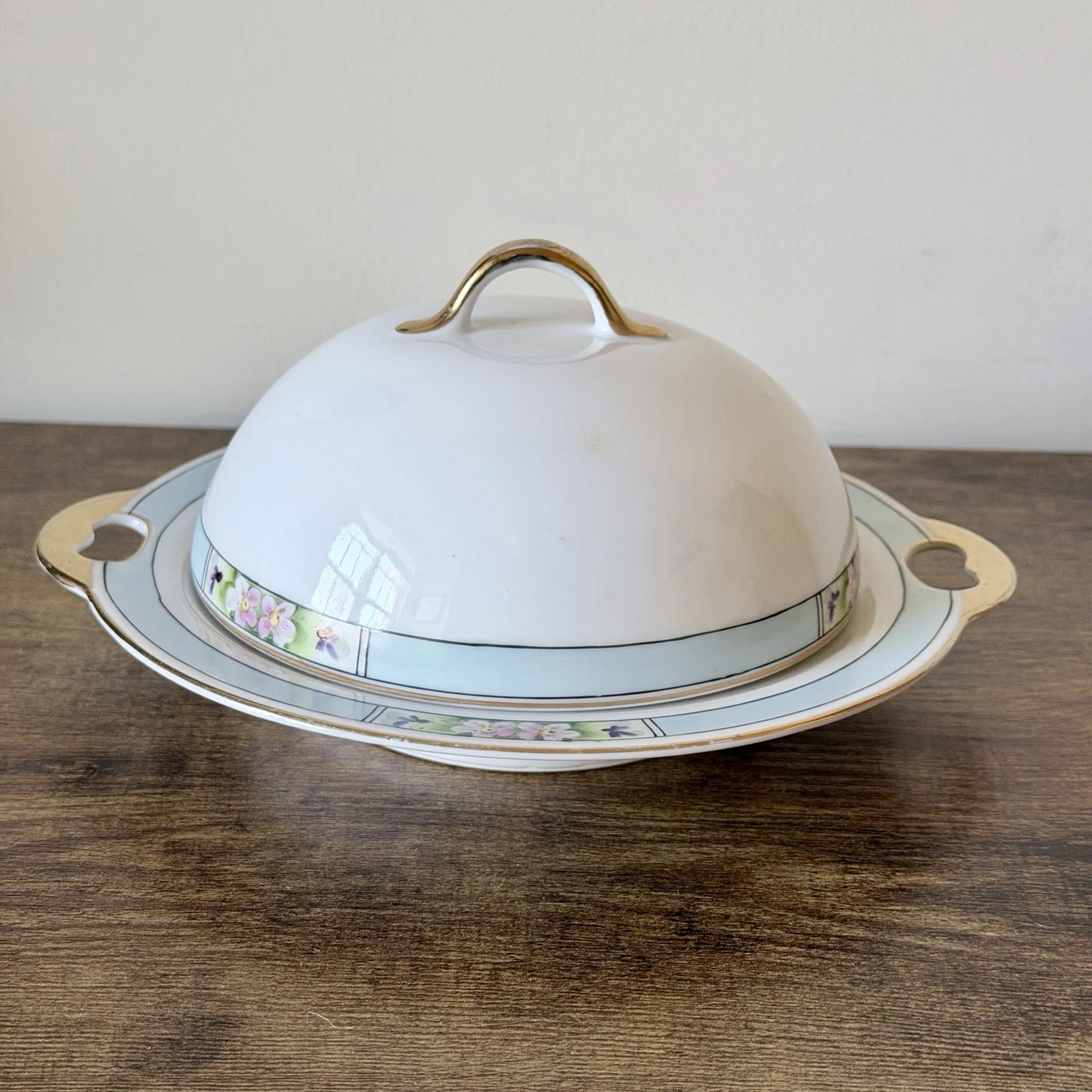 Meito Round Covered Butter ME163 Vintage Hand Painted Nippon China
Opens in a new window or tab