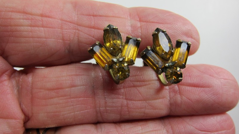 Vintage Amber Rhinestone Screw Back Earrings