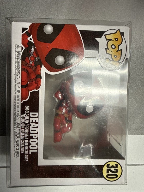 Funko Pop! Vinyl: Deadpool #320 Marvel Collectible Figure