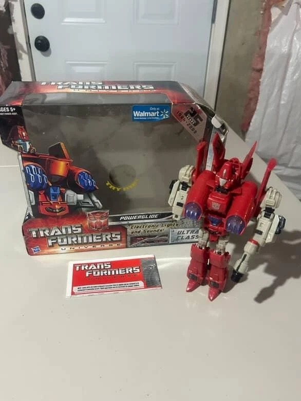 TRANSFORMERS UNIVERSE EXCLUSIVE POWERGLIDE 2009 including box with instructions. - Image 2 of 4