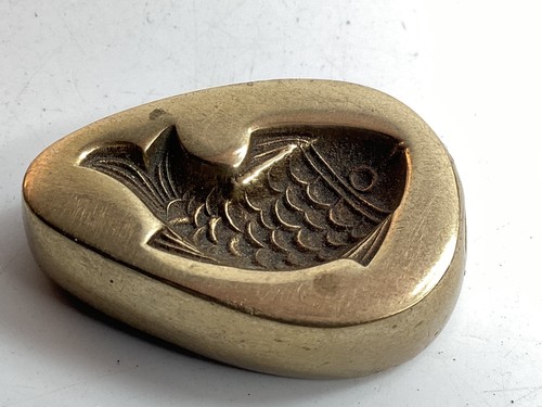 NO.35 Jewelry Fish - Bronze Impression Die - Indian Vintage free shipping (L13)