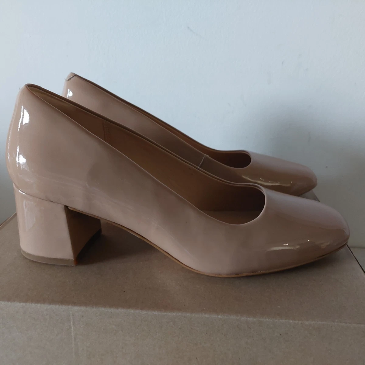 CLARKS SHEER 55 COURT WOMENS PRALINE PATENT LEATHER HEELED COURT