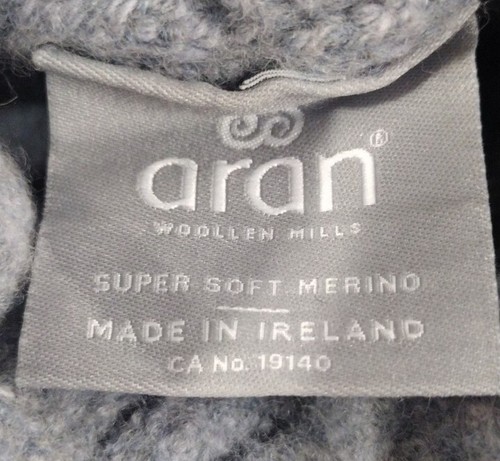 Aran Super Soft Merino Wool Turtle Neck Sweater Long Sleeve Gray Childs Medium - Picture 3 of 4