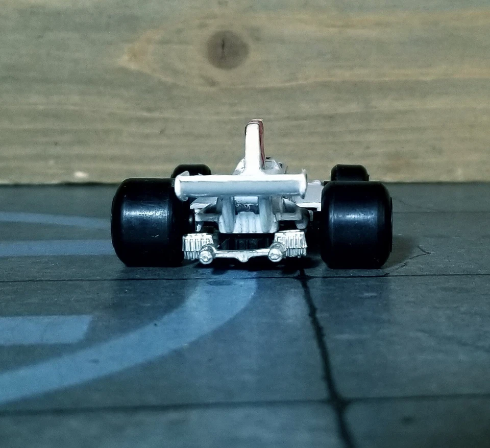 POLISTIL CLUB 33 RJ.9 LOLA T370 Scala 1:55 #23 GRAHAM HILL 1974 Made in Italy - Immagine 4 di 4