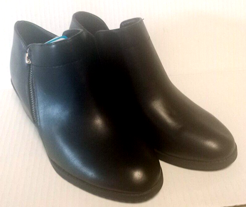 Time And Tru Women's Black Memory Foam Ankle Boots Sz. 7W