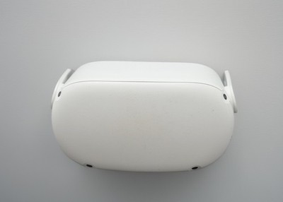 Meta Quest 2 128GB Advanced All-In-One VR Headset Only READ