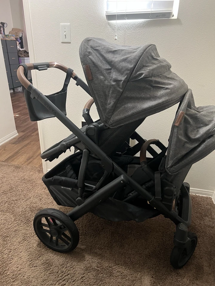 The Weels Are Clean - Image 2 of 4