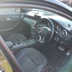 MERCEDES A CLASS FUSE BOX W176 A220 CDI BLUEEFFICIENCY AMG SPORT A2469066600