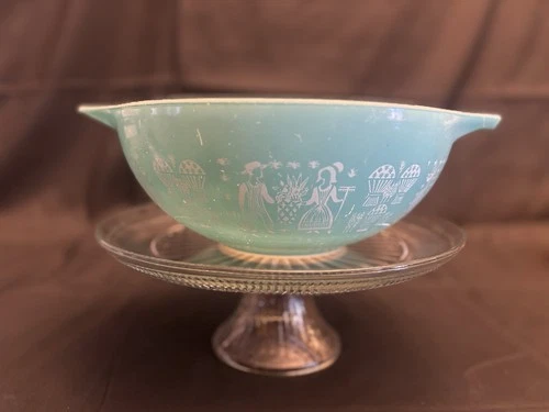 Vintage Pyrex Cinderella Mixing Bowl 4 qt Turquoise Amish Butterprint Pattern