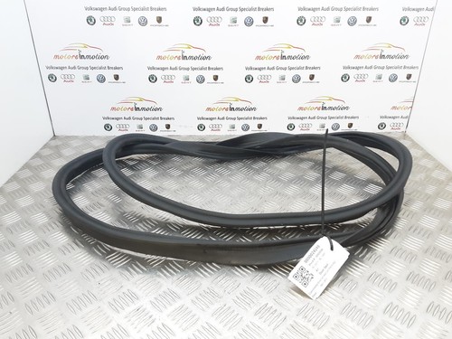 Tailgate seal rubber