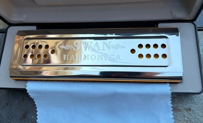 SWAN Tremolo Harmonica  4 Holes Harp For Adults Beginner C & G Key 2 New