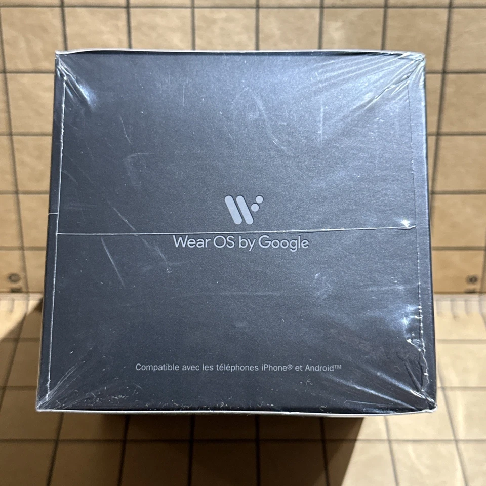 Diesel On SmartWatch Wear OS By Google Brand New/In Box Fadelite DZT2018 - Image 3 of 4