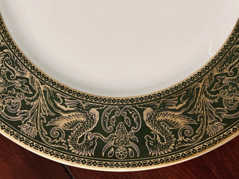 Wedgwood China Florentine W4170 Dark Green Gold 4 Dinner 3 Cups 2 Saucers EUC - Image 4 of 4