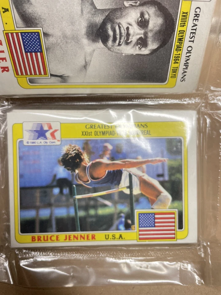 1983 年 Topps 最伟大的奥林匹克机架装两个 Bruce Jenners 和 Joe Frazier 上装 — 第 3/4 张图片