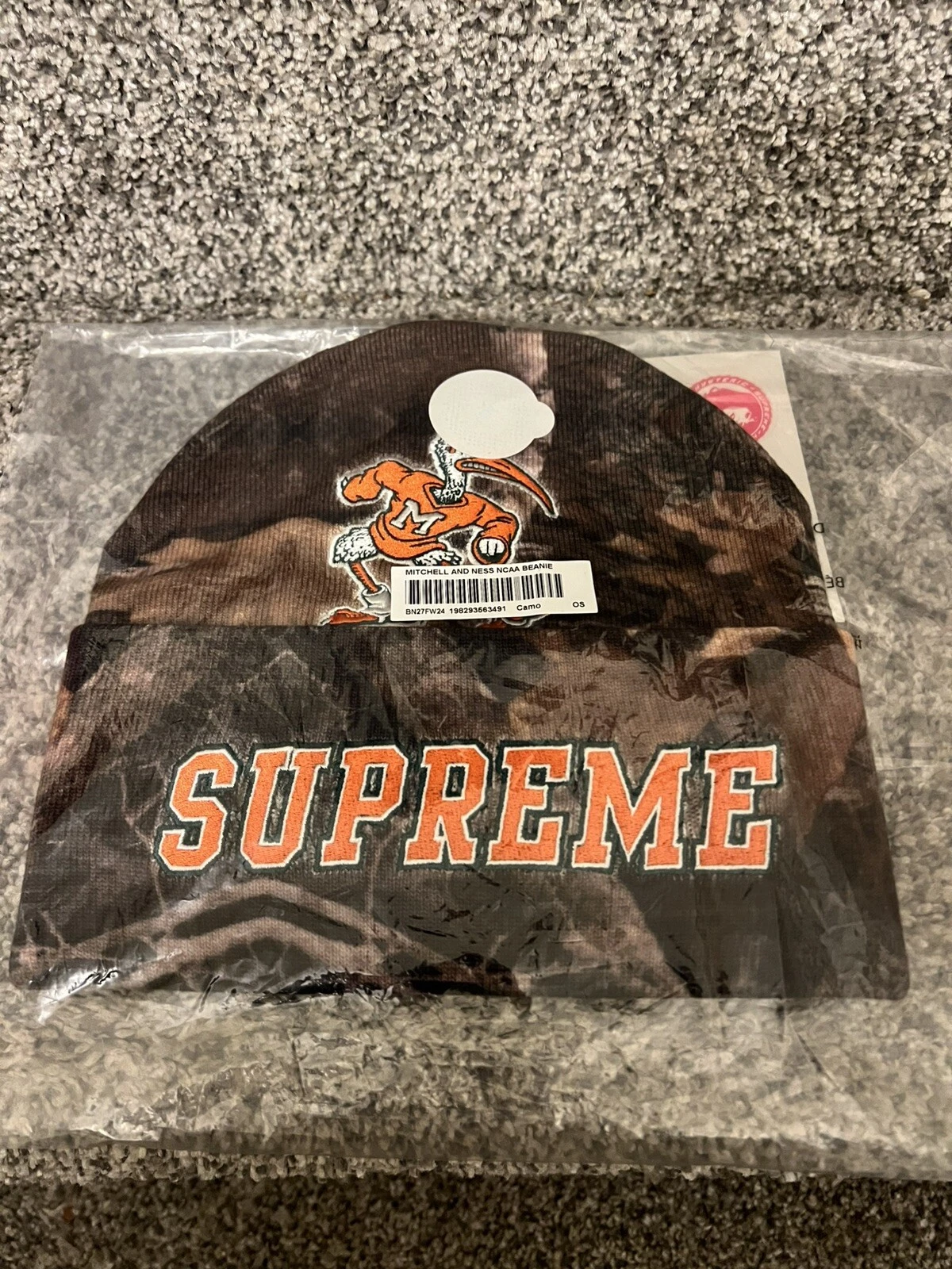 Supreme Mitchell & Ness NCAA Beanie Miami Hurricanes avec pack d'autocollants   Super sympa