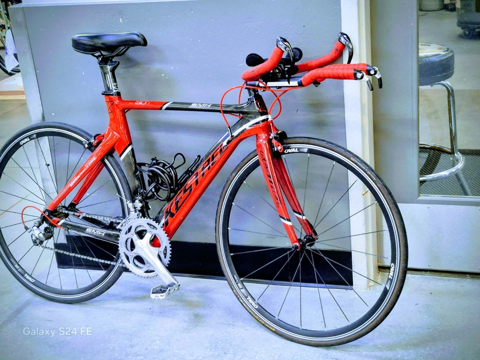 Garra Kestrel EMH Foto 2 de 4